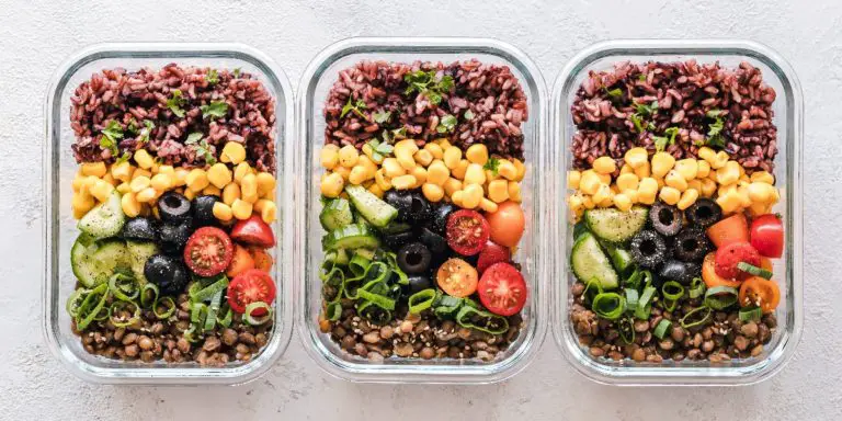 Image of three colorful lunch salads