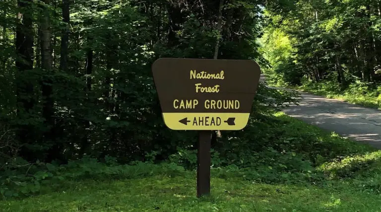 Sign indicating you are entering a Wisconsin National Forest Campgroun