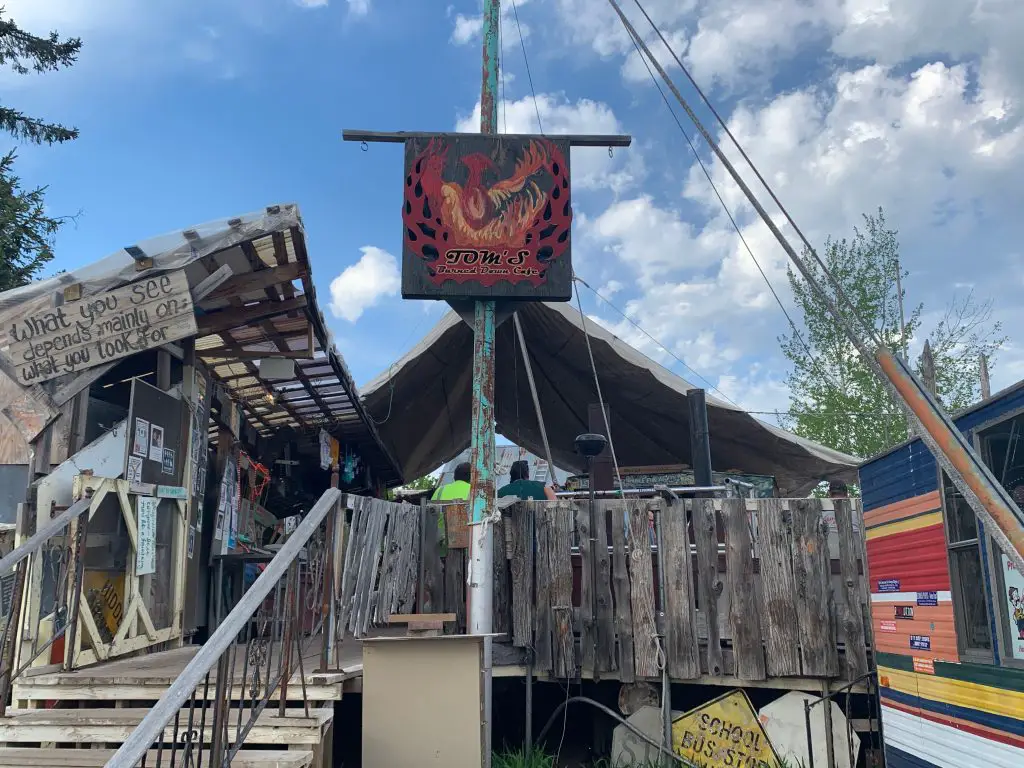Picture of pirate flag outside of Toms Burnt down Cafe on Madeline Island