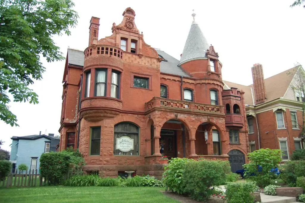 Image of the exterior of the Shuster Mansion